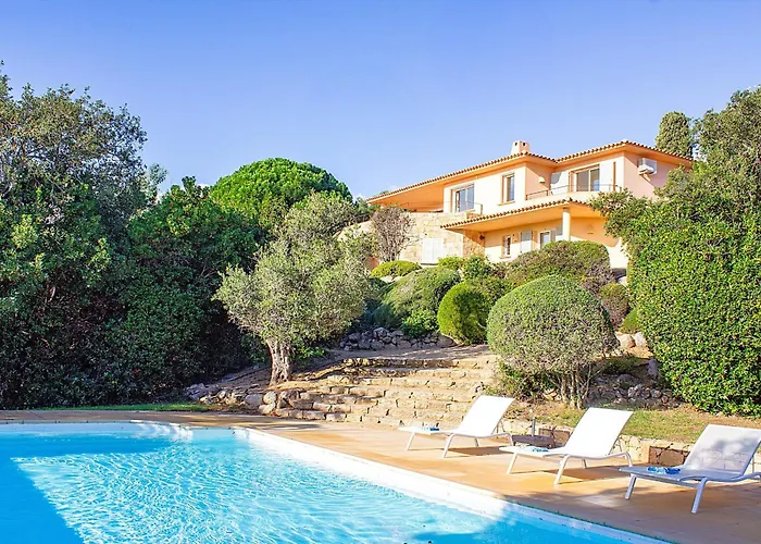 Clementina Di Punta D'arasu Villa *