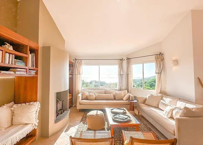 Clementina Di Punta D'arasu *