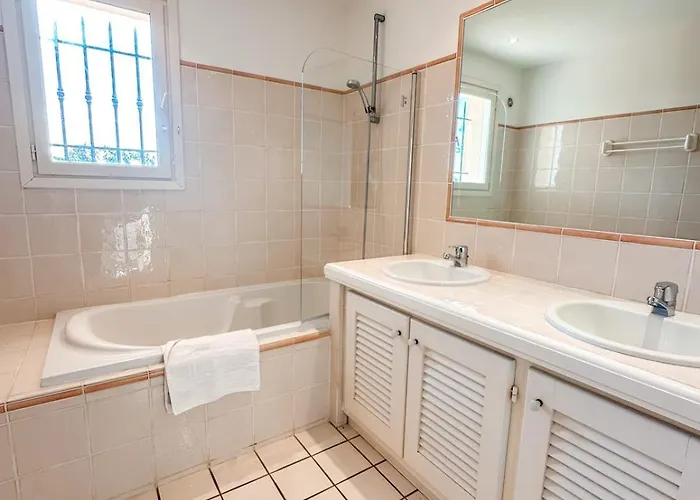 Villa Clementina Di Punta D'arasu