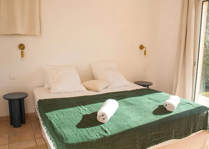 Clementina Di Punta D'arasu * Sainte-Lucie de Porto-Vecchio