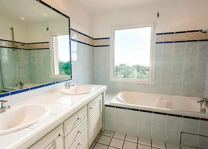 Villa Clementina Di Punta D'arasu Sainte-Lucie de Porto-Vecchio